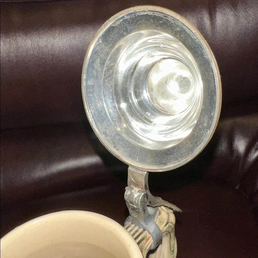 Beer Stein with Pewter Lid - Picture 12 of 16